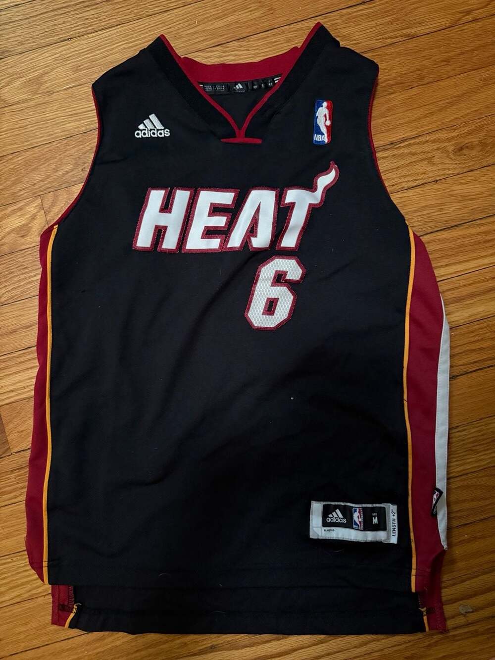 Adidas LeBron James #6 Miami Heat NBA Basketball Swingman Jersey  Size Medium